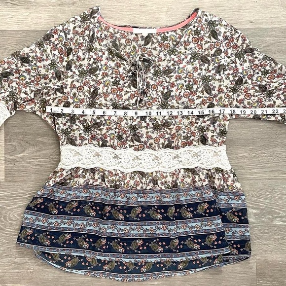 ✨ Boho Floral Lace Babydoll Top – XL - Picture 6 of 7